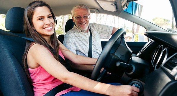 How to Choose the Right Driving Instructor for You